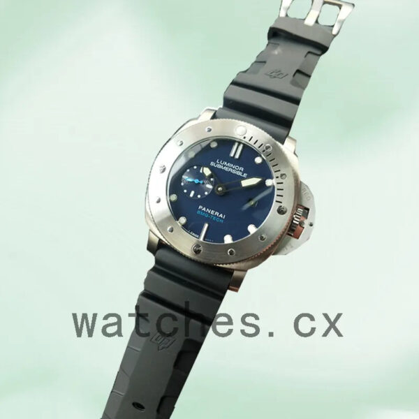 Panerai Luminor Submersible PAM00692 Men’s 47mm Automatic Silver-tone Replica Watches - Image 5
