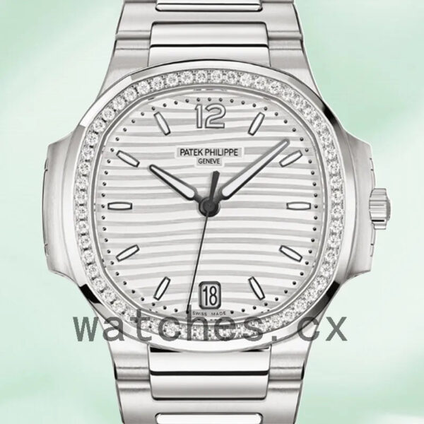 Patek Philippe Nautilus Ladies 7118/1200A-010 32mm White Dial Replica Watches