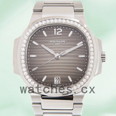 Patek Philippe Nautilus 7118/1200A-011 32mm Ladies Bracelet Quartz Replica Watches