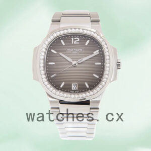 Patek Philippe Nautilus 7118/1200A-011 32mm Ladies Bracelet Quartz Replica Watches