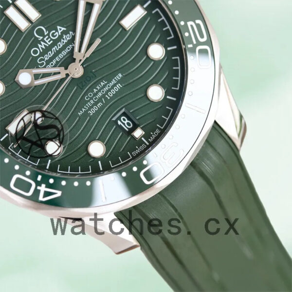 Omega Seamaster 210.32.42.20.10.001 42mm Men Green Dial Replica Watches - Image 3