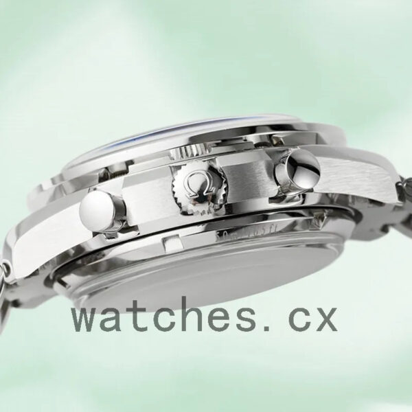 Omega Speedmaster Men 44mm 329.30.44.51.01.001 Black Dial Bracelet Replica Watches - Image 3