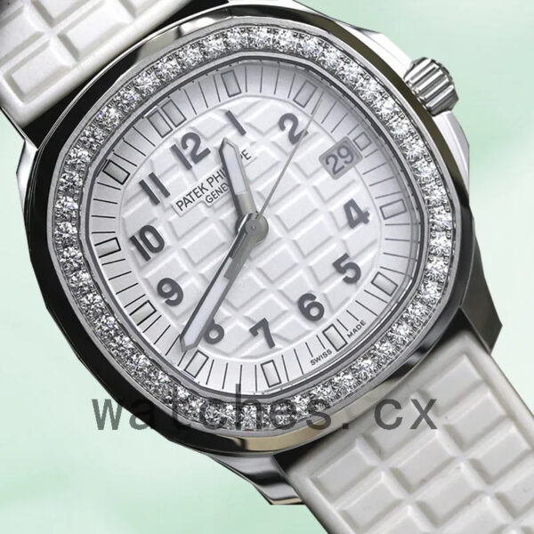 Patek Philippe Aquanaut 32mm 5067A-024 Ladies Quartz White Dial Replica Watches