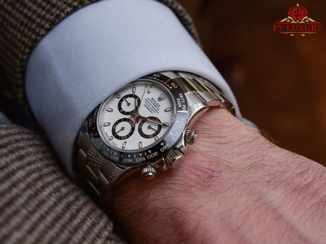Pros and cons of 1:1 replica watches difference between aaa