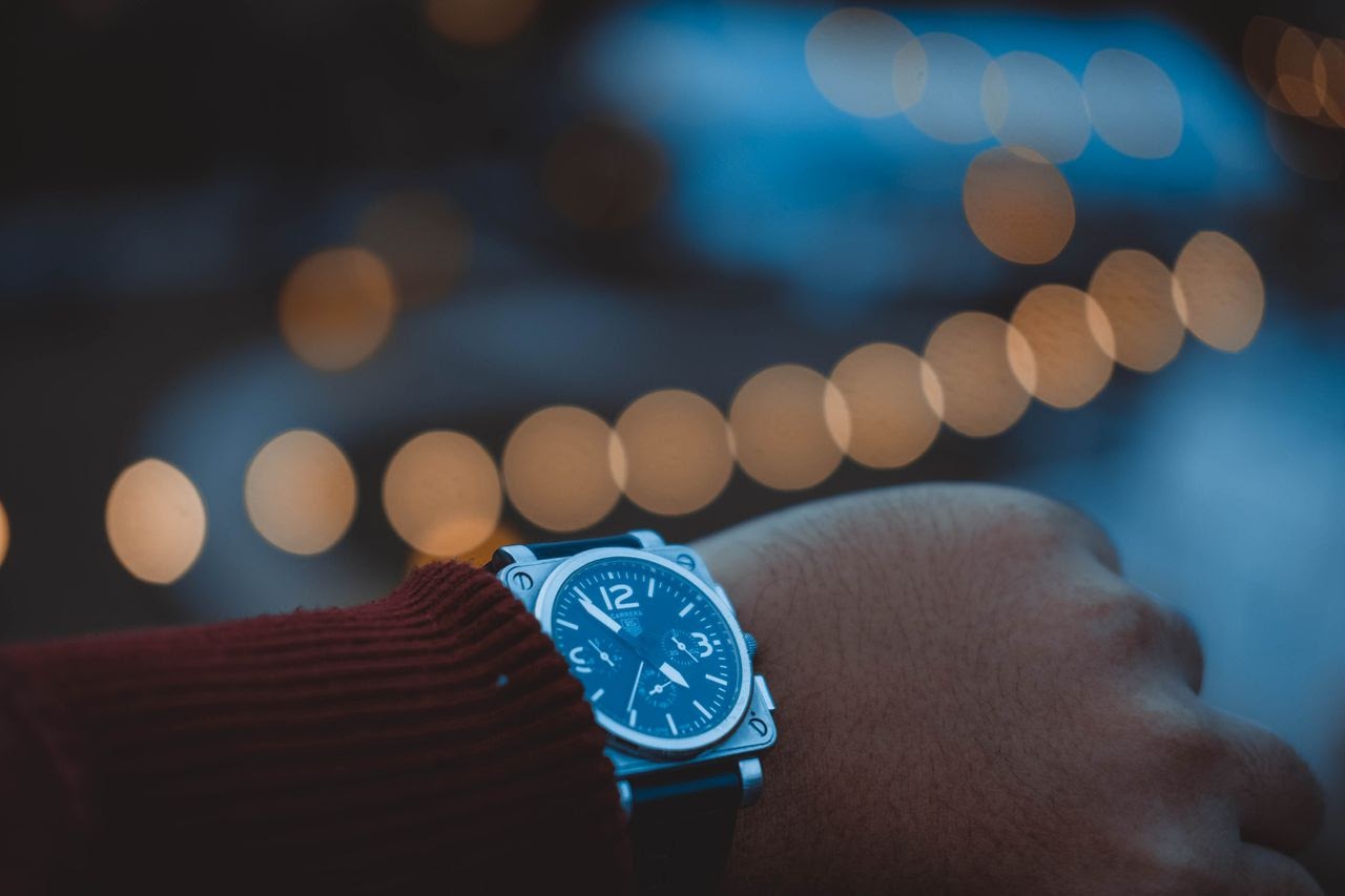 Tips for verifying authenticity when shopping online