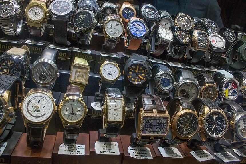 Economic factors driving replica watch purchases