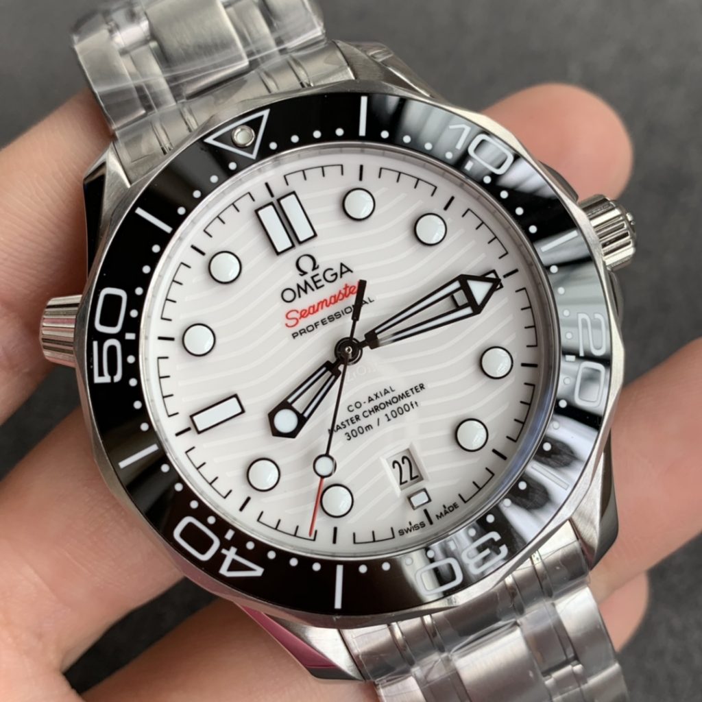 Where to buy the best omega seamaster replicas with ceramic bezels