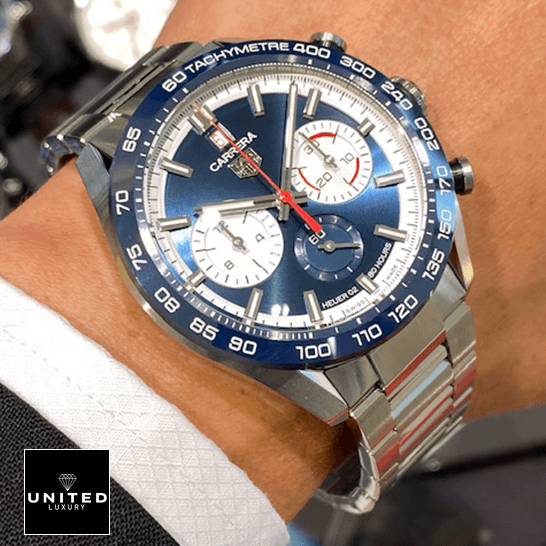 How does the TAG Heuer Carrera Chronograph 1:1 Super Clone compare to original?