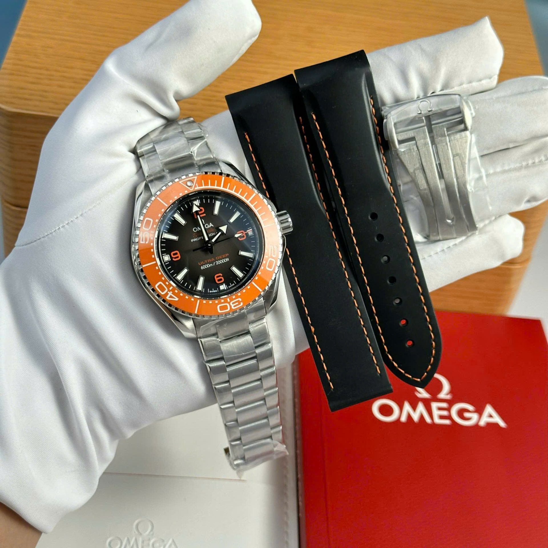 Differences between omega super clone and fake watches