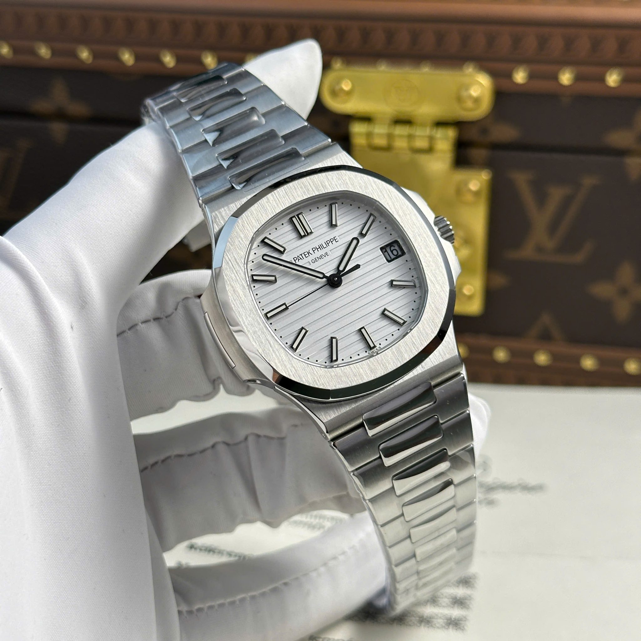 What Is a Patek Philippe Nautilus Clone?