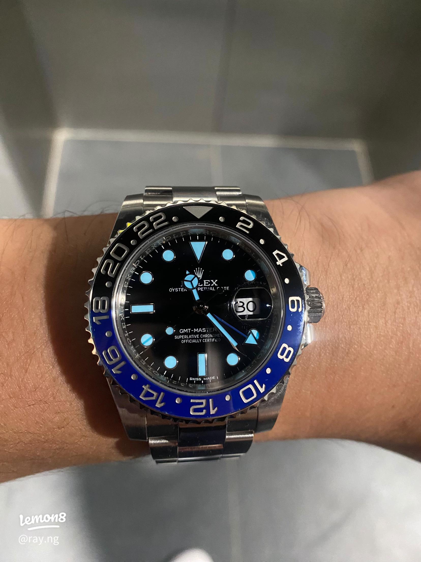 Aesthetic appeal and design similarities rolex gmt master ii replica 1:1